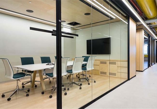 办公室装修目前流行哪种会议室设计效果？