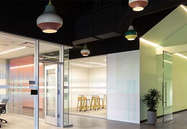 合肥办公室装修如何通过设计优化空间的流通性？