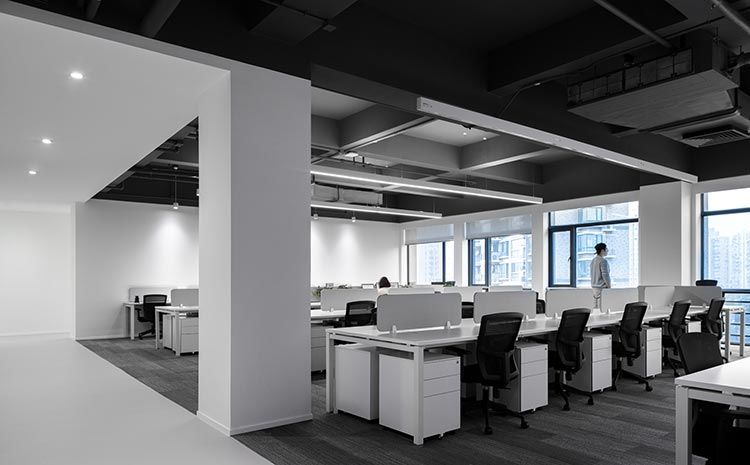2000平办公室设计装修案例，看似简单实则透着智慧的空间组合